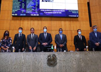 Membros da Mesa Diretora eleita nesta segunda-feira / Foto: Ellen Campanharo
