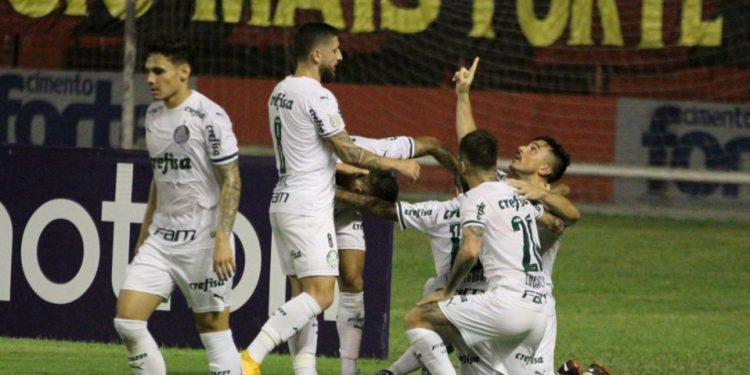 RECIFE, PE, 09.01.2021: SPORT-PALMEIRAS - Gol de Willian, do Palmeiras - Partida entre Sport e Palmeiras, válida pela 29ª rodada do Campeonato Brasileiro - Série A, na Ilha do Retiro, na cidade do Recife (PE), neste sábado (9). (Foto: Naelson Jr./Uaifoto/Folhapress)