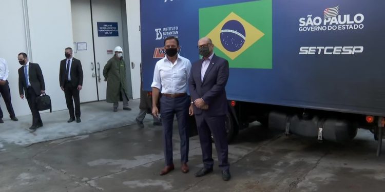 Governador João Doria e o diretor do Instituto Butantan, Dimas Covas — Foto: Reprodução/TV Globo