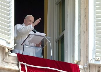 Imagem do Papa em 4 de julho de 2021, durante a celebração de domingo, antes de ir para o hospital onde foi operado. — Foto: Reuters