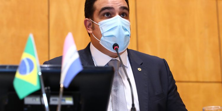 Musso reforça pedido para uso de máscara