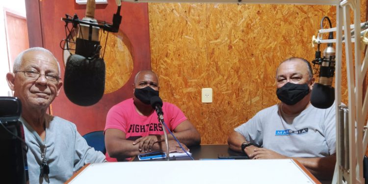 Bate Papo com Toninho de Deus, sempre aos sábados pela manhã.