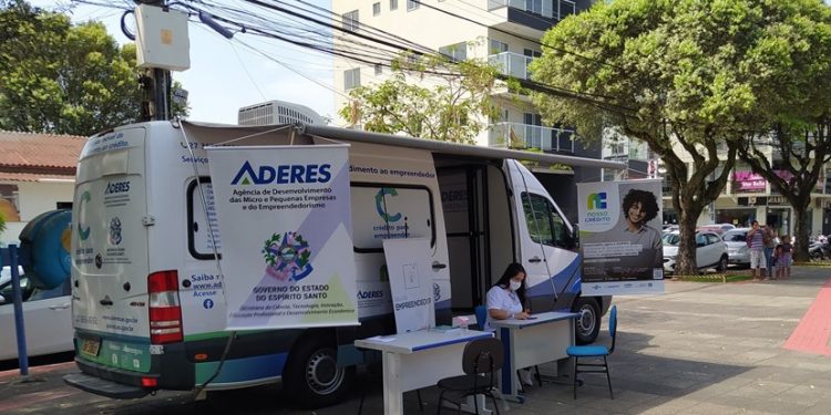 Aderes na Estrada realiza atendimento de empreendedores por todo Estado