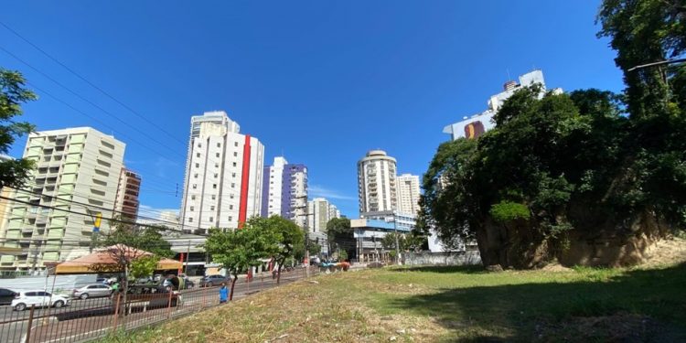 Terreno localizado na Avenida Nossa Senhora da Penha, no Bairro Santa Lúcia, em Vitória. (Lote 2)
Foto: Assessoria de Comunicação da Seger