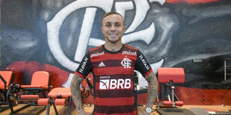 foto: Alexandre Vidal/Flamengo
Leia mais em: https://www.opovo.com.br/esportes/futebol/2022/06/20/flamengo-compra-cebolinha-do-benfica-fortaleza-tem-direito-a-quantia-milionaria.html
©2022 Todos os direitos são reservados ao Portal O POVO, conforme a Lei nº 9.610/98. A publicação, redistribuição, transmissão e reescrita sem autorização prévia são proibidas