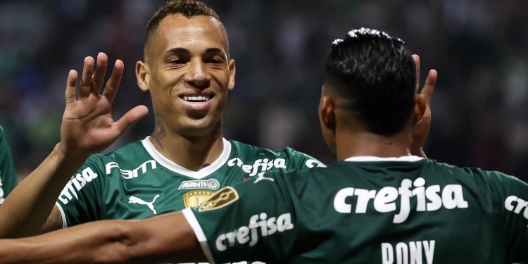 O jogador Breno Lopes, da SE Palmeiras, comemora seu gol contra a equipe do C Cerro Porteño, durante partida válida pelas oitavas de final, volta, da Copa Libertadores, na arena Allianz Parque. (Foto: Cesar Greco)