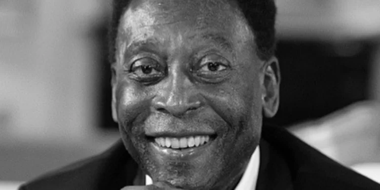 O ex-jogador Pelé tratava um tumor no cólon desde setembro de 2021