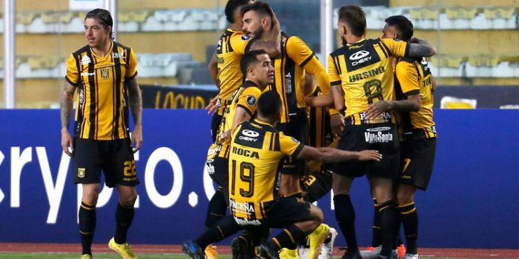 Na altitude, Fluminense perde para o The Strongest pela Libertadores - Getty Images