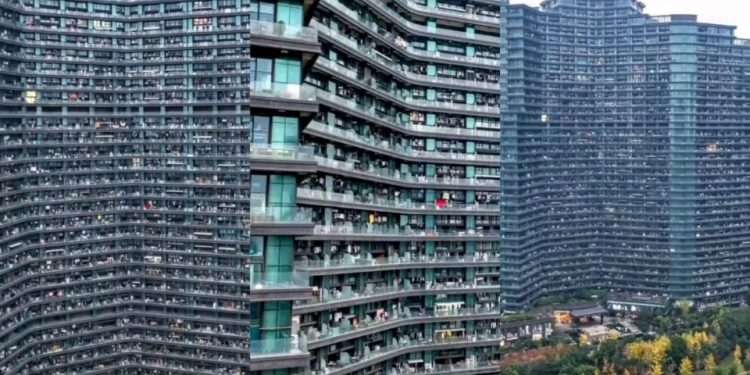 Edifício gigante na China.
Créditos: Redes sociais/Reprodução