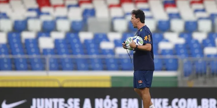 Vitor Silva/CBF