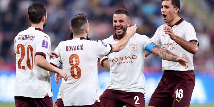 Kovacic, Walker, Bernardo Silva e Rodri comemoram gol do City contra o Urawa Reds na semifinal do Mundial de Clubes Robbie Jay Barratt - AMA/Getty Images