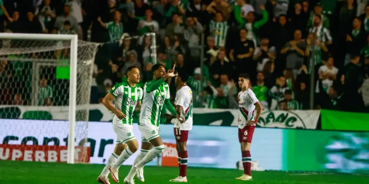 Foto: Luiz Erbes/AGIF