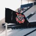 Foto: Bandeirinha de escanteio do Corinthians ( Divulgação/Corinthians) / Gávea News
