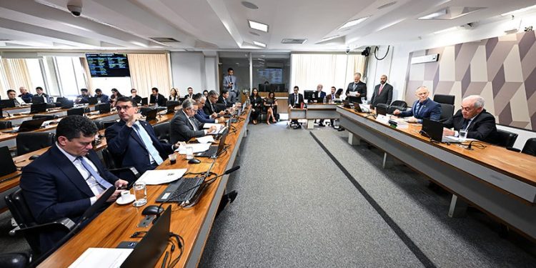 Foto: Edilson Rodrigues/Agência Senado


Fonte: Agência Senado